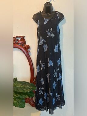 Vintage Women’s Donna Ricco Sleeveless Black Maxi Dress with Blue Floral Print